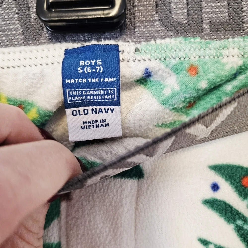 Old Navy Christmas Tree Pajama Fleece Pajama Pants Boys Small 6-7